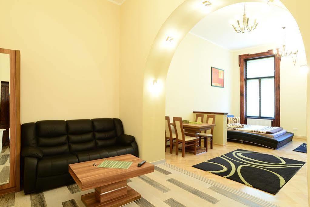 Select City Center Apartments Braszów Zewnętrze zdjęcie